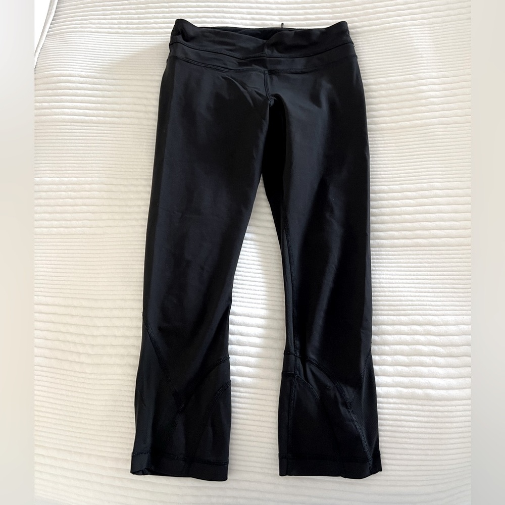 Lululemon Mesh Leggings - Picture 3 of 13